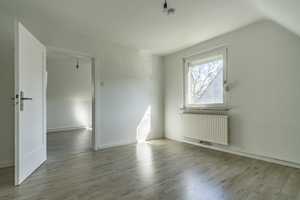 WOW *PAUL & PARTNER* IHRE NEUE WOHNUNG IN HAGEN ! LÄDT ZUM WOHLFÜHLEN EIN! – Piepenstockstraße 13, 58119 Hagen – Vorschaubild 2
