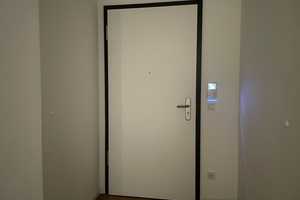 Perfekt geschnittene 4-Zimmer-Wohnung mit Einbauküche, Balkon (Loggia) und Gäste-Bad! – Biedenkopfer Str. 44-54, 13507 Berlin – Vorschaubild 2