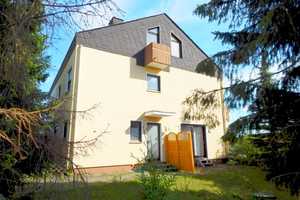 Modernized Duplex House for a big family-2 garages- 15 minutes to Hainerberg – Wiesbaden – Vorschaubild 1