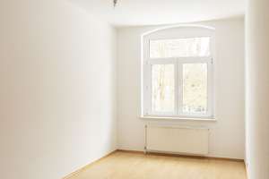 Helle 3-Zimmer Wohnung mit Balkon im 1. OG in Chemnitz-Ebersdorf/Hilbersdorf – Die vollständige Adresse der Immobilie erhältst du vom Anbieter., 9131 Ebersdorf, Chemnitz – Vorschaubild 5