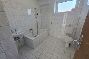 2 Zimmer plus Wohnküche in Düsseldorf Reisholz – Eichelstr. 115, 40599 Reisholz, Düsseldorf – Vorschaubild 3