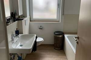 Traumhafte, neuwertige  3-Zi–Wohnung mit Balkon und Einbauküche in Ingolstadt-Gerolfing  – Bussardstrasse 6, 85049 West, Ingolstadt – Vorschaubild 6