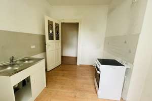 große 3-Zimmerwohnung zum Selbstrenovieren in Adlershof – Wassermannstr. 69, 12489 Adlershof, Berlin – Vorschaubild 3
