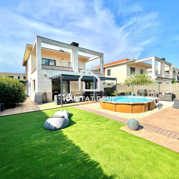 Haus in Sant Julià de Ramis