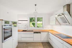 WOHNEN MIT CHARME UND FLAIR - Sonnige Doppelhaushälfte mit Solaranlage direkt am Naturschutzgebiet! – Die vollständige Adresse der Immobilie erhältst du vom Anbieter., 40885 Breitscheid, Ratingen – Vorschaubild 3