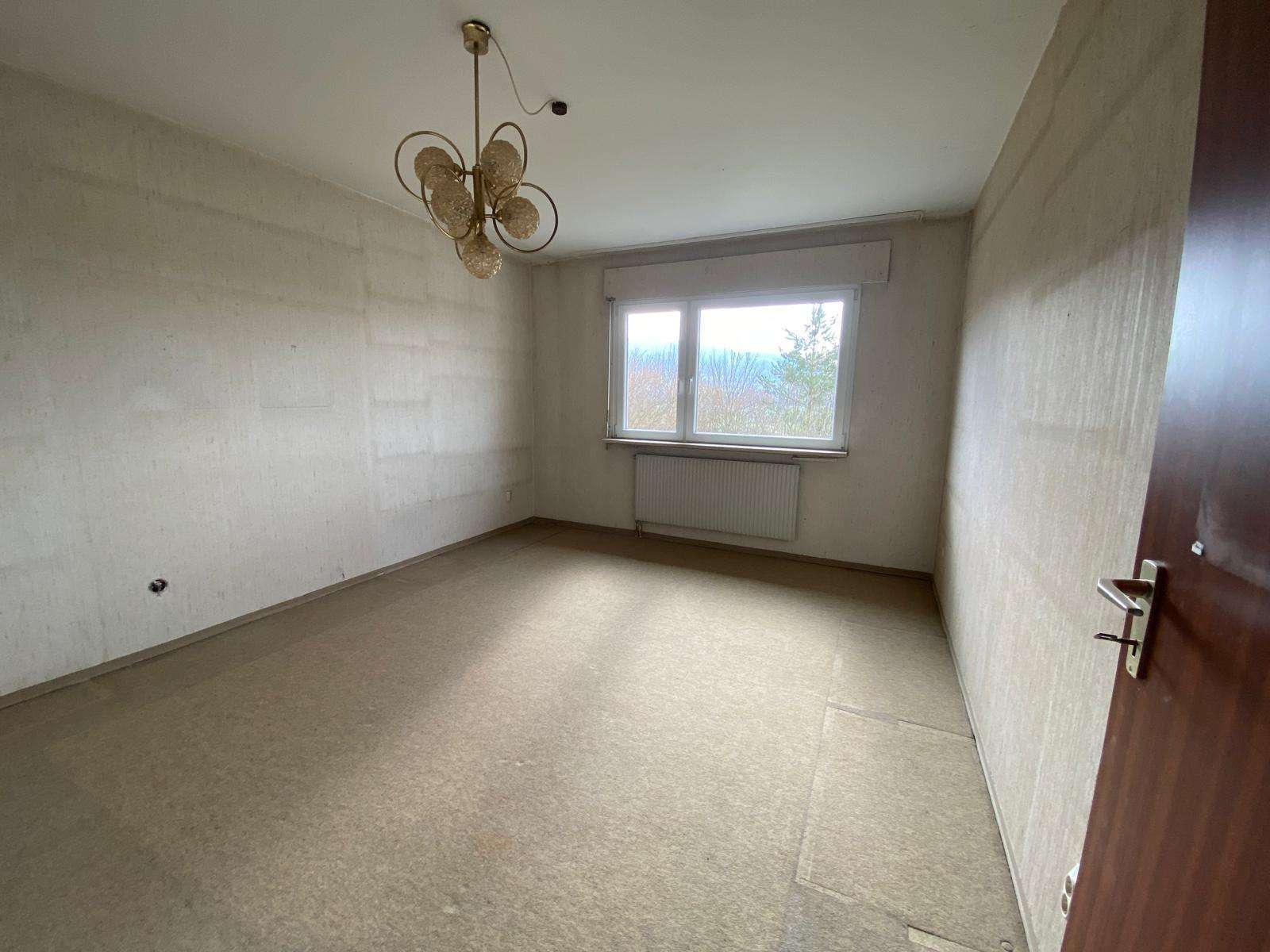 Immobilie in Ebermannstadt - Doppelhaushälfte mit Garten, Garage und viel Platz für die Familie - Bild 9