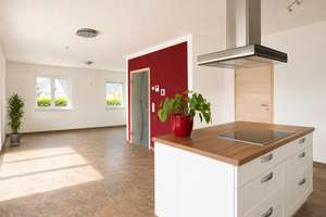 In Leipzig: Ihr neues exklusives Zuhause? Extrem niedriger Energielevel. Viel Grün. Tolle Anbindung. – 4329 Heiterblick, Leipzig – Vorschaubild 4