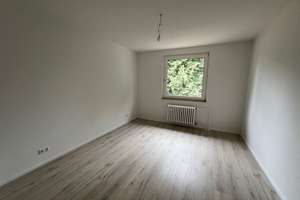3 Zi.-Whng. zum Einziehen- alles fertig - Balkon - Bad mit Fenster - Duisburg Rheinhausen – Franz-Schubert-Straße 2, 47226 Rheinhausen-Mitte, Duisburg – Vorschaubild 5