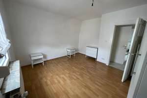 Helle, ruhige Wohnung mit zwei Zimmern in Rüsselsheim – Weserstraße 12, 65428 Rüsselsheim am Main – Vorschaubild 2