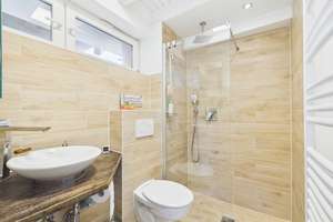 Energetisch modernisiertes Architektenhaus in attraktiver Lage mit tollem Grundstück, Balkon und Ter – Die vollständige Adresse der Immobilie erhältst du vom Anbieter., 65321 Heidenrod – Vorschaubild 13