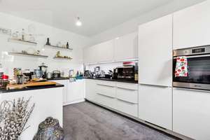 Bezugsfreie 3-Zimmer-Wohnung mit Garten in begehrter Lage von Köln-Marienburg – Die vollständige Adresse der Immobilie erhältst du vom Anbieter., 50968 Marienburg, Köln – Vorschaubild 9