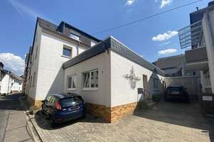 Vermietetes Mehrfamilienhaus mit 8 Einheiten in Koblenz-Lay – Die vollständige Adresse der Immobilie erhältst du vom Anbieter., 56073 Lay, Koblenz – Vorschaubild 1