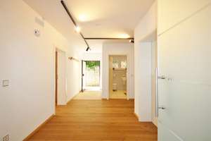 "Exklusive Premiumlage in Passau"
Großzügige Villa mit reichlich Platz, viel Privatsphäre und traum – Die vollständige Adresse der Immobilie erhältst du vom Anbieter., 94034 Hacklberg, Passau – Vorschaubild 40