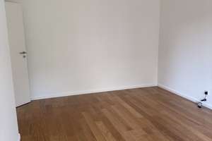Frisch sanierte 3 Zimmer Wohnung mit zwei Balkonen in Rheinlage von Düsseldorf – 40545 Oberkassel, Düsseldorf – Vorschaubild 7