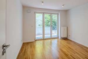 Attraktive 3-Zimmer-Wohnung mit großer Terrasse und Neubaustandard in Bestlage Maxvorstadt/Neuhausen – Thorwaldsenstraße 35a, 80335 St. Benno, München – Vorschaubild 2