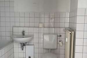Zwei-Zimmer-Wohnung im Dachgeschoss mit Balkon – Wezelostr. 36, 50765 Volkhoven/Weiler, Köln – Vorschaubild 5
