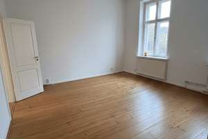Willkommen in Mariendorf     2-Rw mit Balkon