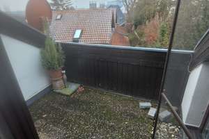 Von Privat: Ruhige 3-Zi. DG Wohnung (86qm) Balkon, EBK, Gäste-WC, TG-Stellplatz, ohne Maklergebühr  – Die vollständige Adresse der Immobilie erhältst du vom Anbieter., 70619 Riedenberg, Stuttgart – Vorschaubild 16