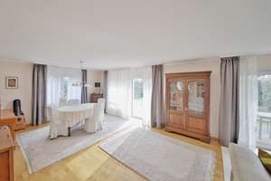 Familienfreundliches Reihenendhaus mit großzügigem Wohnbereichen, Balkon und Garten – Die vollständige Adresse der Immobilie erhältst du vom Anbieter., 76532 Haueneberstein, Baden-Baden – Vorschaubild 5