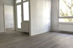 Für Ihre Familie: geräumige 3-Zimmer-Wohnung mit Balkon und Blick ins Grüne! – Albert-Schweitzer-Str. 14, 45279 Freisenbruch, Essen – Vorschaubild 4