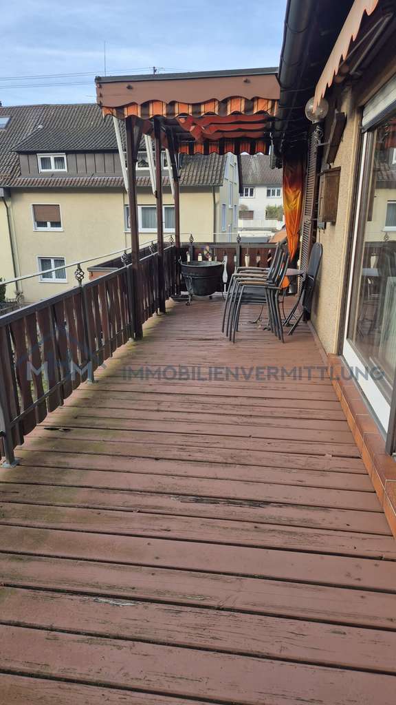 Immobilie in Baden-Baden - Rohdiamant: Zweifamilienhaus mit Ausbaupotential in ruhiger Lage - Bild 3