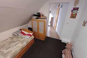Gepflegte DG-Wohnung mit Ausblick,EBK-Übernahme,Toplage Feuerbach-Zentrum,ÖPNV perfekt,TLB m. Dusche – Rendlenstraße 12, 70469 Feuerbacher Tal, Stuttgart – Vorschaubild 10
