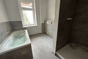 2. OG / Laminat /  Wanne+Dusche+Fenster /  zwei Balkon u.v.m. – Jahnstraße 57, 9126 Lutherviertel, Chemnitz – Vorschaubild 4