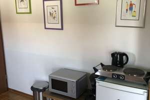Möbliertes Nichtraucherzimmer nur an männliche Mieter ab 1.10.2026 frei – Hambacher Str 6, 70499 Weilimdorf (Ortsteil), Stuttgart – Vorschaubild 3