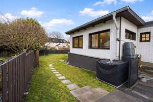 Ihr neues Zuhause mit Garten & Potenzial – Zweifamilienhaus in ruhiger Lage von Bochum – Die vollständige Adresse der Immobilie erhältst du vom Anbieter., 44803 Altenbochum, Bochum – Vorschaubild 3