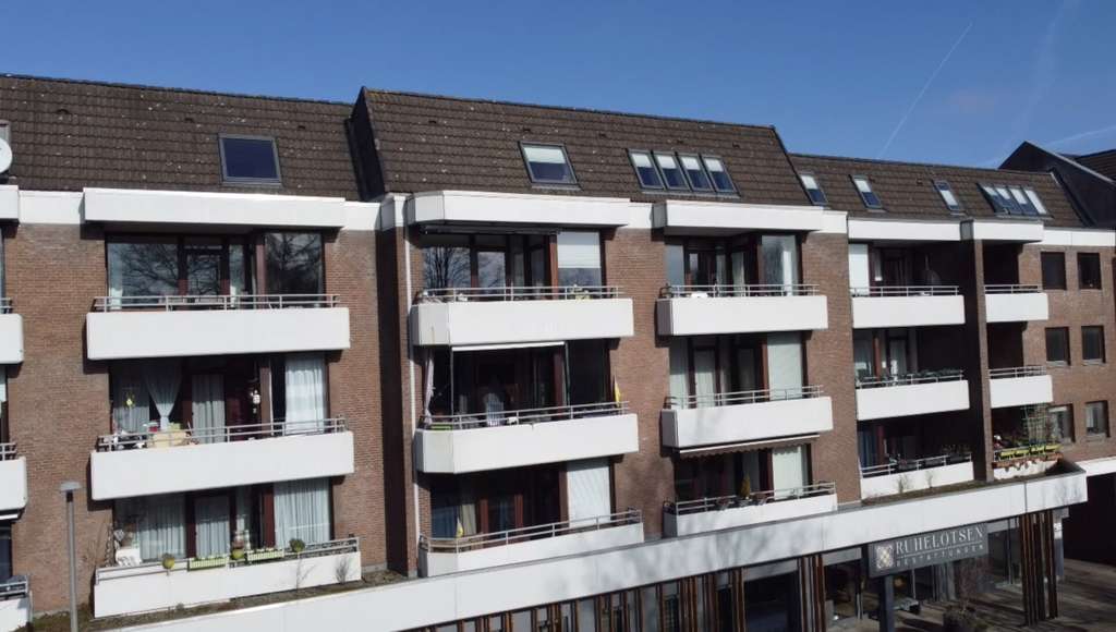 Immobilie in Buchholz in der Nordheide - Käuferprovisionsfrei!
Großzügige Eigentumswohnung in attraktiver, zentraler 
Wohnlage - Bild 2