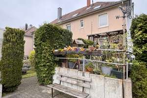 Gelsenkirchen in grün gewachsener Umgebung, Dreifamilienhaus Garten und zwei Garagen!! – Sutumerfeldstrasse 14, 45899 Beckhausen, Gelsenkirchen – Vorschaubild 4