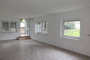 "ENTDECKE DIE MÖGLICHKEITEN !" Interessantes kleines Mehrfamilienhaus auf Erbpachtgrundstück! – Die vollständige Adresse der Immobilie erhältst du vom Anbieter., 60529 Schwanheim, Frankfurt am Main – Vorschaubild 5