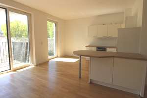 Hell und ruhig in Mitte  ++ Balkon ++ Tiefgaragenplatz ++ Bezugsfrei – Köpenicker Straße 124, 10179 Mitte (Ortsteil), Berlin – Vorschaubild 3