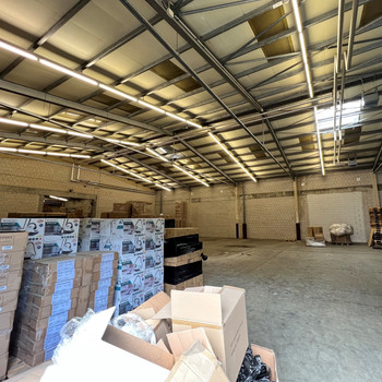 710 m² Halle | Rampe & ebenerdig | Honorarfrei