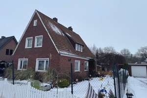 Einfamilienhaus mit Garage und Gartenhütte zu verkaufen nähe Carolinensiel (Nordsee) – Die vollständige Adresse der Immobilie erhältst du vom Anbieter., 26434 Wangerland – Vorschaubild 1