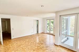 3-Zimmer Wohnung mit 2 Balkonen! Frei ab 12-2027! TG Stellplatz! Direkt an der Elbe!