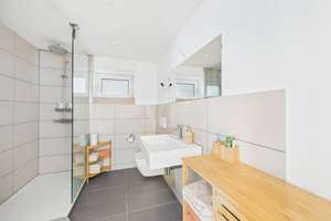 Architekten-Juwel in Mögeldorf: Luxuriöses Wohnen mit Wintergarten und idyllischem Teich – Die vollständige Adresse der Immobilie erhältst du vom Anbieter., 90480 Schmausenbuckstraße, Nürnberg – Vorschaubild 20