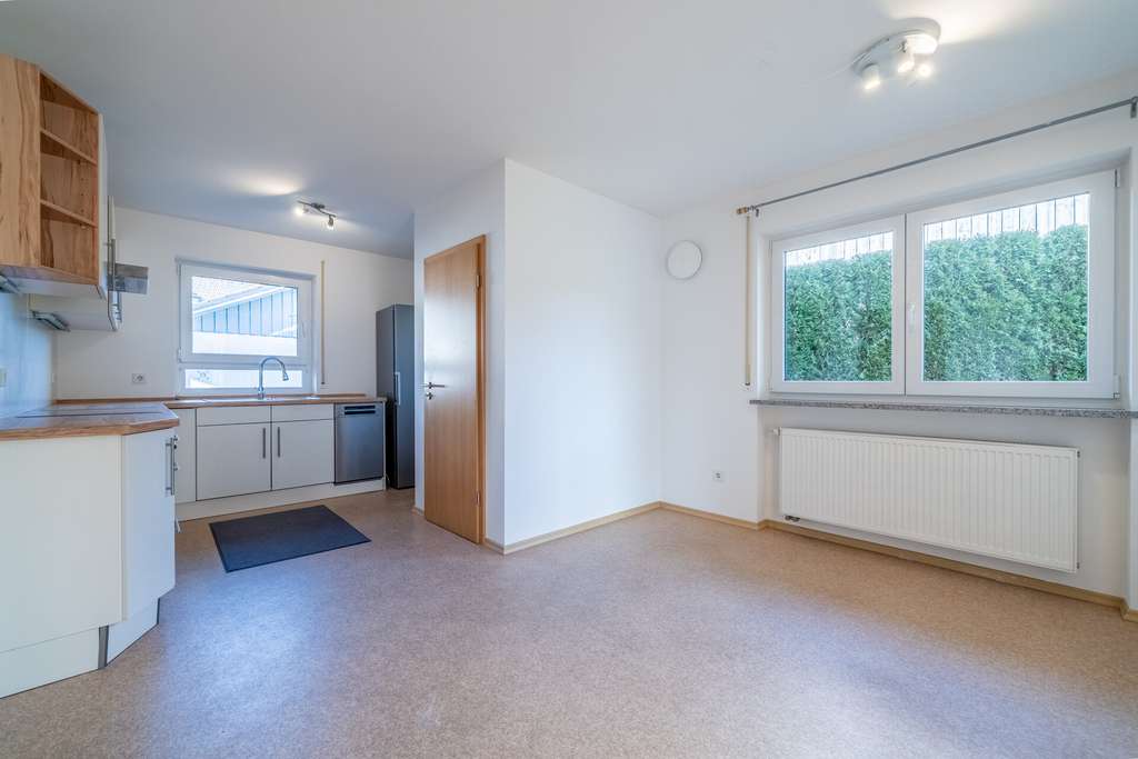 Immobilie in Burggen - Moderne und energieeffiziente Doppelhaushälfte mit Doppelgarage in ruhiger Wohnlage von Burggen - Bild 2