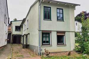 Dr. Lehner Immobilien NB -
Kleines Stadthaus mit viel Potenzial ruhig gelegen – Bad Doberan (Kreis) – Vorschaubild 1