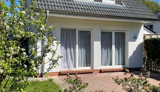 Bild von Helles DHH in Lurup - ruhiger Lage mit Garten nach Süden +STP