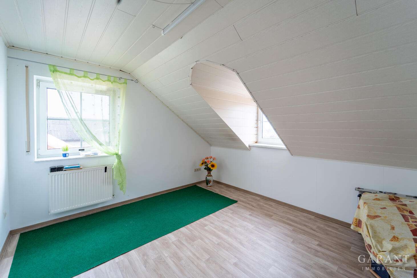 Immobilie in Stammham - Großzügiges Einfamilienhaus in ruhiger Ortsrandlage von Stammham  - Bild 3