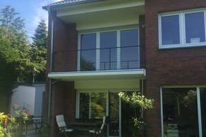 HELLES MODERNES HAUS MIT EINBAUKÜCHE; PARKETT UND EINLIEGER-APARTMENT – Die vollständige Adresse der Immobilie erhältst du vom Anbieter., 40629 Ludenberg, Düsseldorf – Vorschaubild 16