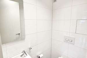 3- Zimmer- ETW mit hochwertiger Einbauküche, saniertem Bad u. Garage – Im Blumengarten 1, 75181 Huchenfeld, Pforzheim – Vorschaubild 6