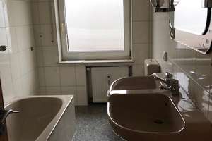 Großzügige 4-Zimmer-Dachgeschoss-Wohnung in Paderborn-Schloß Neuhaus – Die vollständige Adresse der Immobilie erhältst du vom Anbieter., 33104 Schloß Neuhaus, Paderborn – Vorschaubild 17