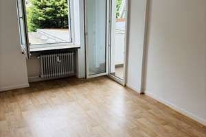 Little Tokyo hübsche 2,5 Zimmer Wohnung mit Loggia zum grünen Innenhof & Badewanne wartet auf Sie – Hohenzollernstraße 28, 40211 Stadtmitte, Düsseldorf – Vorschaubild 6