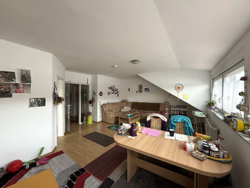 Immobilie in Senden - 2,5 Zi.-Dachgeschosswohnung in ruhiger Wohngegend von Senden - Bild 2