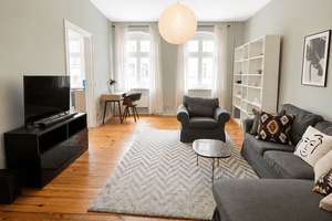 Provisionsfrei! Kreuzberg draußen. Ruhe drinnen. Helle 4-Zimmer-Altbauwohnung am Oranienplatz! – Luckauer Straße 13, 10969 Kreuzberg, Berlin – Vorschaubild 3