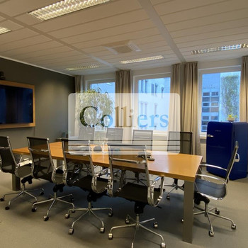 Repräsentative Bürofläche | Pkw-Stellplätze vorhanden | KLIMATISIERT