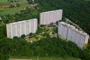 5-Zimmer-Wohnung mit 18m² Loggia, EBK, 2 Bäder TG in Stuttgart-Asemwald – Die vollständige Adresse der Immobilie erhältst du vom Anbieter., 70599 Asemwald, Stuttgart – Vorschaubild 1