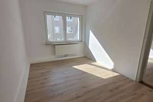 Helles, kleines Apartment,   2 ZKB , komplett saniert nahe Hafenwelten zu vermieten! – Sonnenstr. 2-4, 27568 Mitte, Bremerhaven – Vorschaubild 7